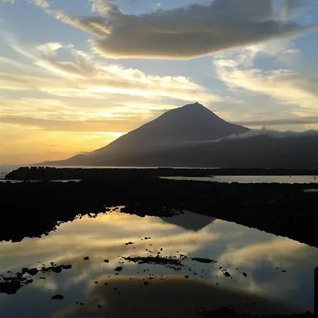 Holiday home Welcoming House In With Mountain View